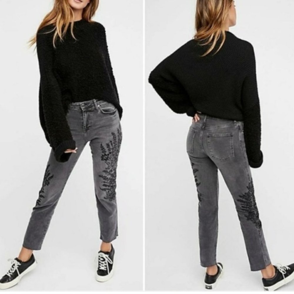 NWT Free People Embroidered Girlfriend Jeans 27